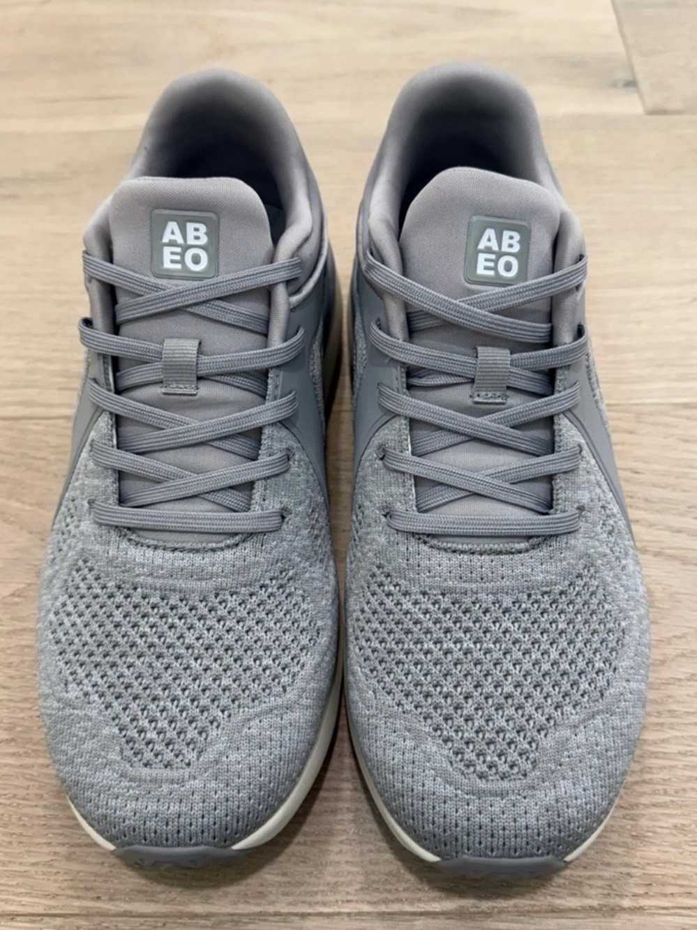 Abeo Women’s MXV Shift Light Gray Knit Lace-Up Sneakers
